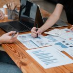 信用評等與風險管理：企業與投資人的應對策略
