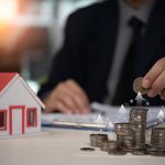 買房出租 vs 轉手套利：哪種房產投資方式更適合你？